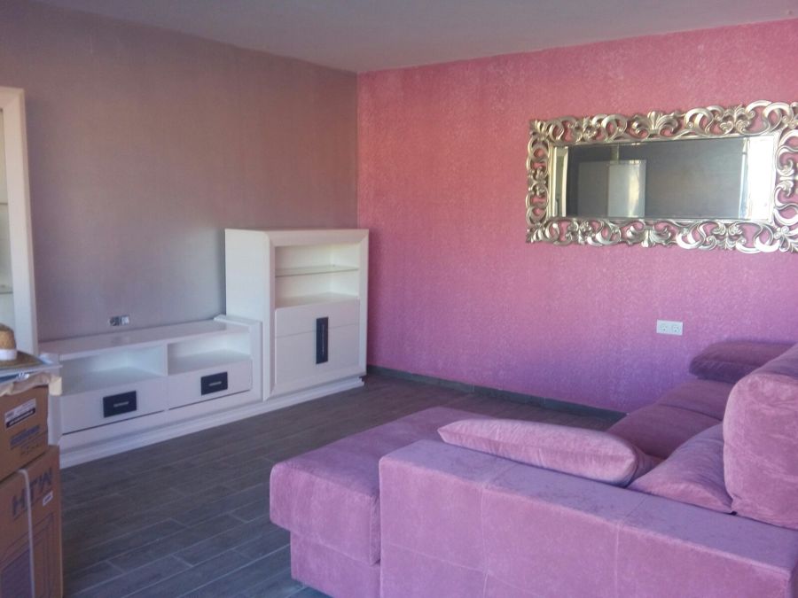 pintura efecto trapeado en rosa y paredes en plata