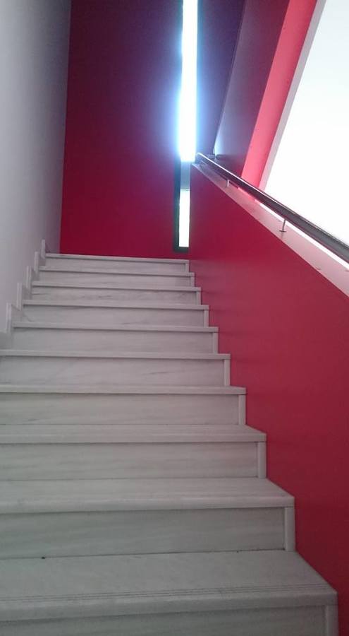 Pintura en la reforma de las oficinas de Endesa en Córdoba