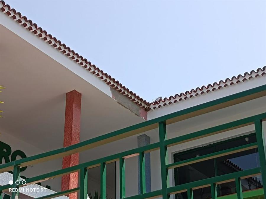 Pintura exterior centro comercial Tafira