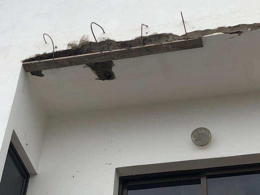 pintura exterior de fachada, reparación de balcón