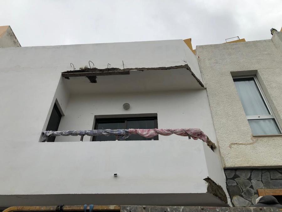 pintura exterior de fachada, reparación de balcón