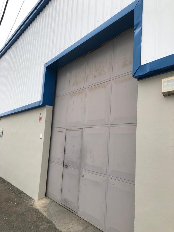 pintura exterior de nave industrial