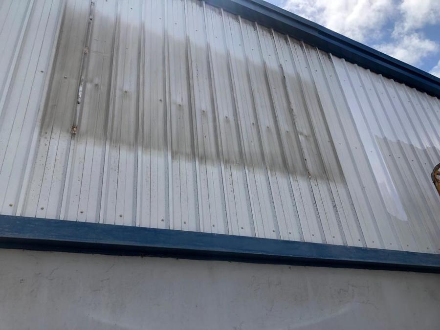 pintura exterior de nave industrial