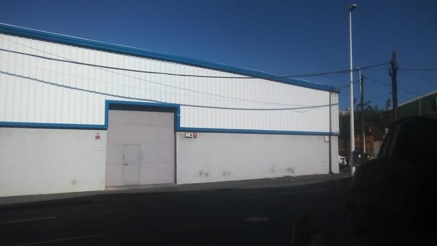 pintura exterior de nave industrial