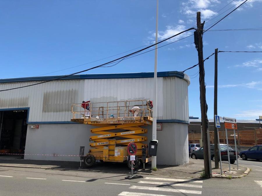 pintura exterior de nave industrial