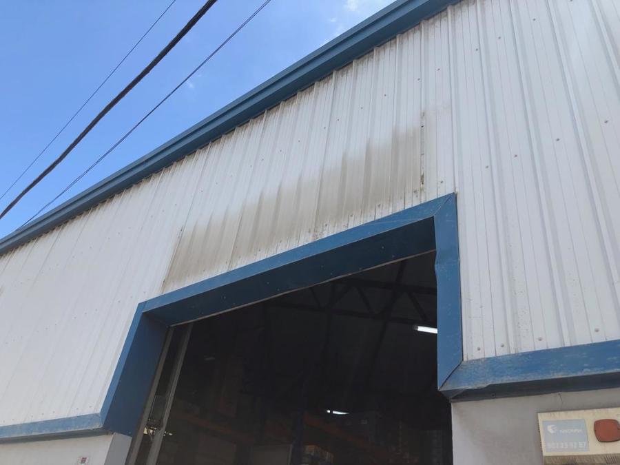 pintura exterior de nave industrial