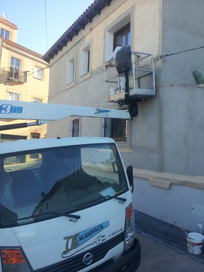 Pintura fachada e interior de vivienda