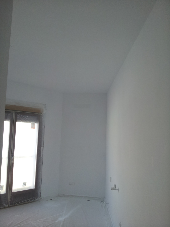 Pintura fachada e interior de vivienda