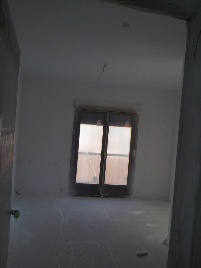 Pintura fachada e interior de vivienda