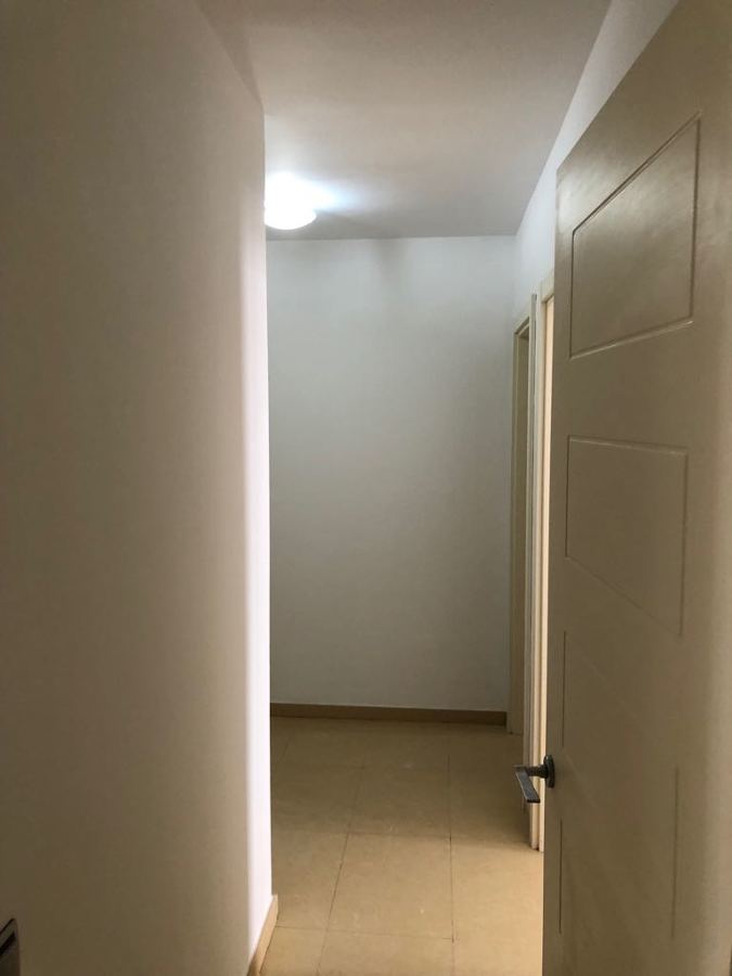 pintura interior de vivienda pasillo