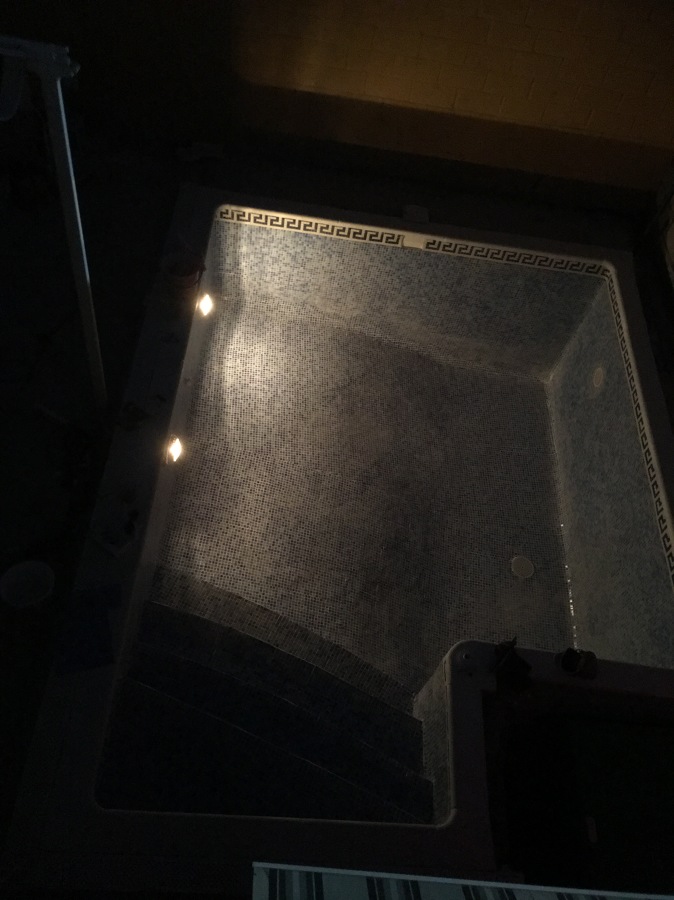 Piscina a llenar y revisar