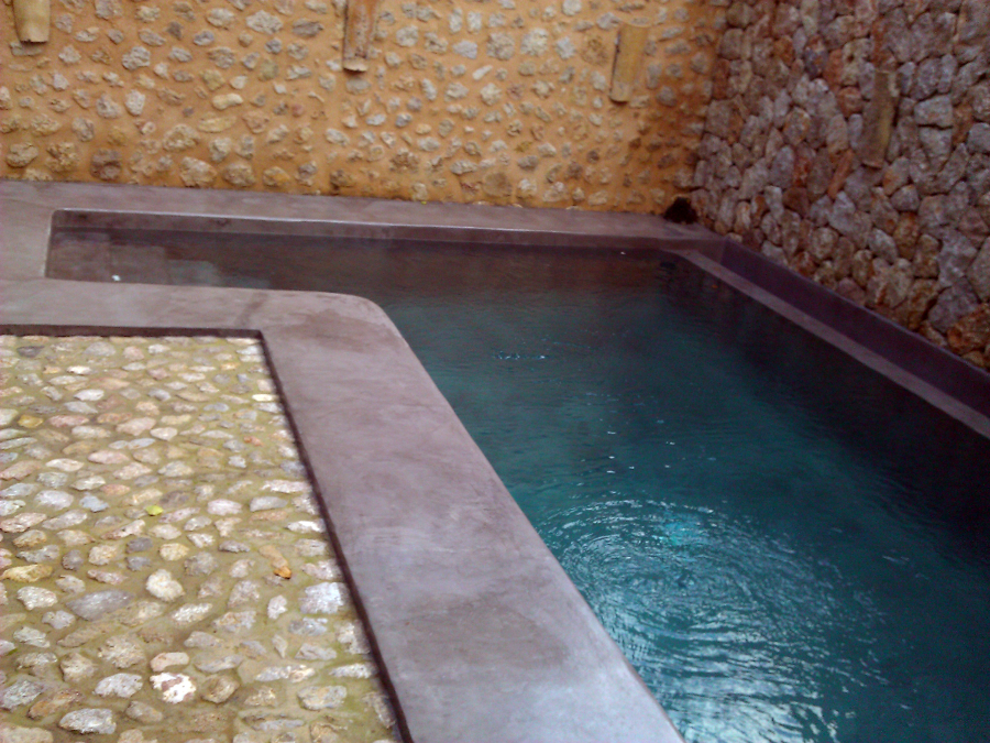 Piscina con microcemento gris acero (despues)