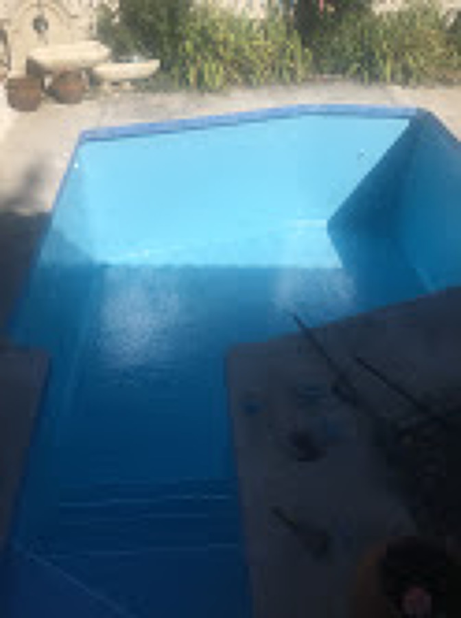 piscina de gresite fibrada por fugas