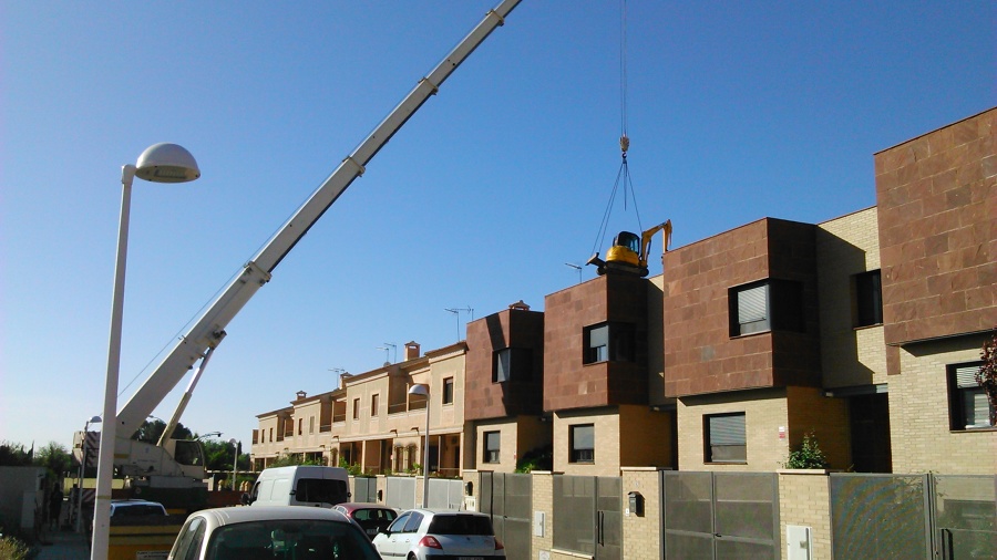 PISCINA EN URBANIZACIÓN