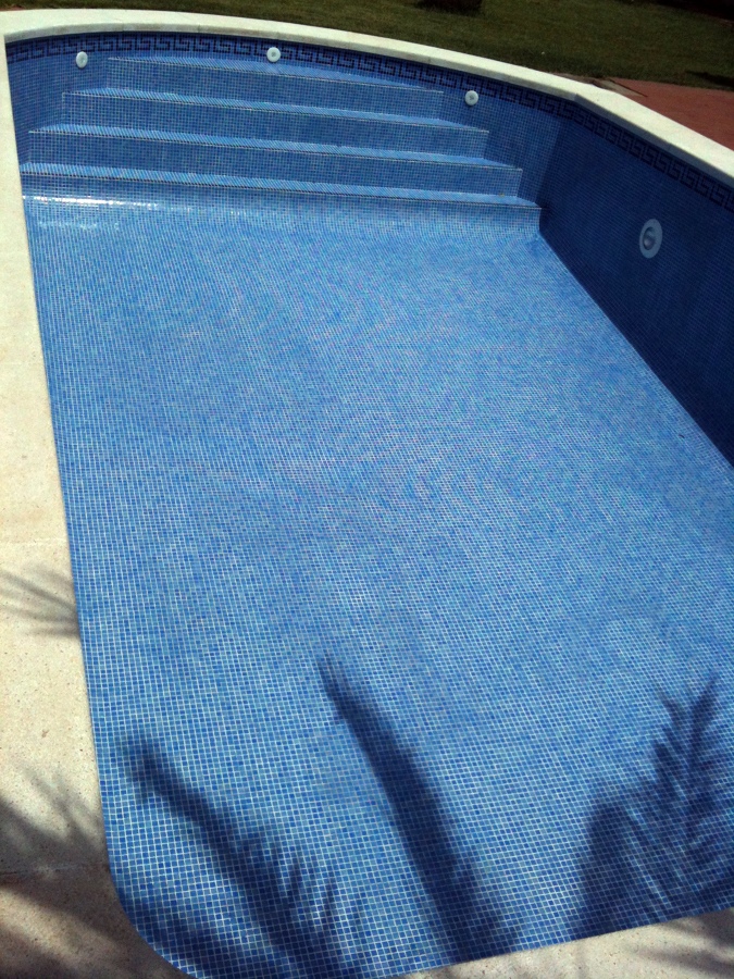Piscina particular terminada.
