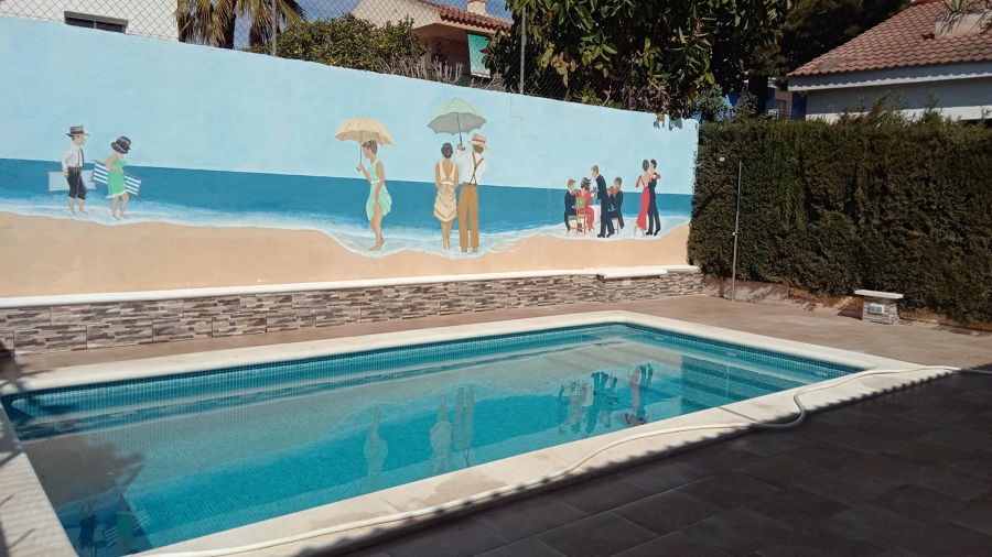 Piscina y entorno terminado.