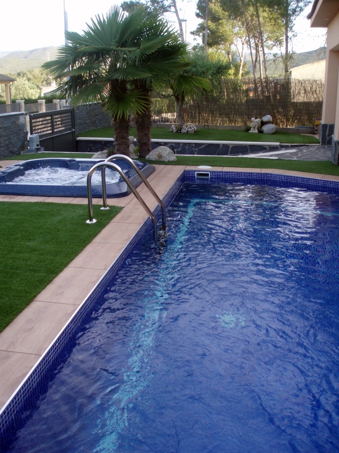 piscina y exteriores