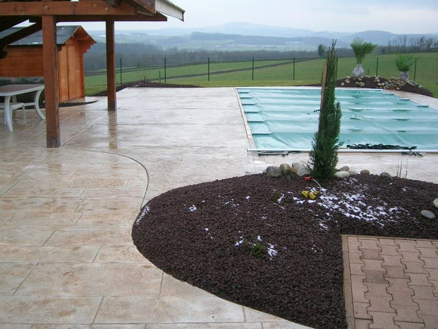 Piscina y Pavimento (Madrid)