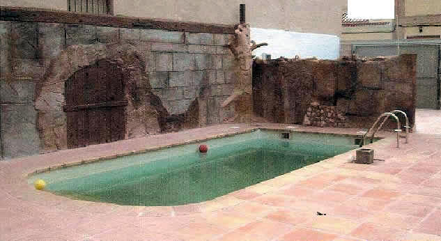 PISCINA