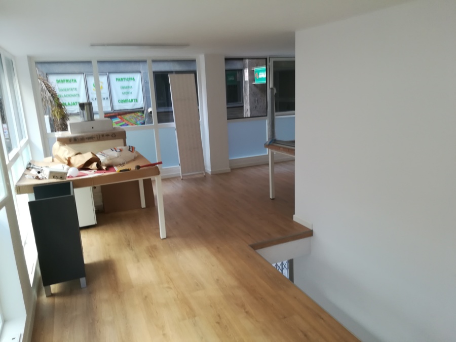 Piso superior terminado montaje suelo laminado