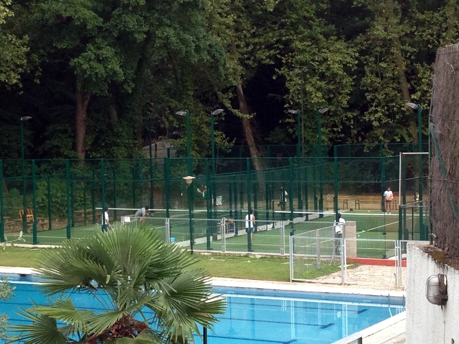 Pistas de paddle y zona de petanca