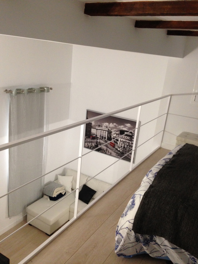 Pl. Altillo. Vista al doble espacio salón-comedor