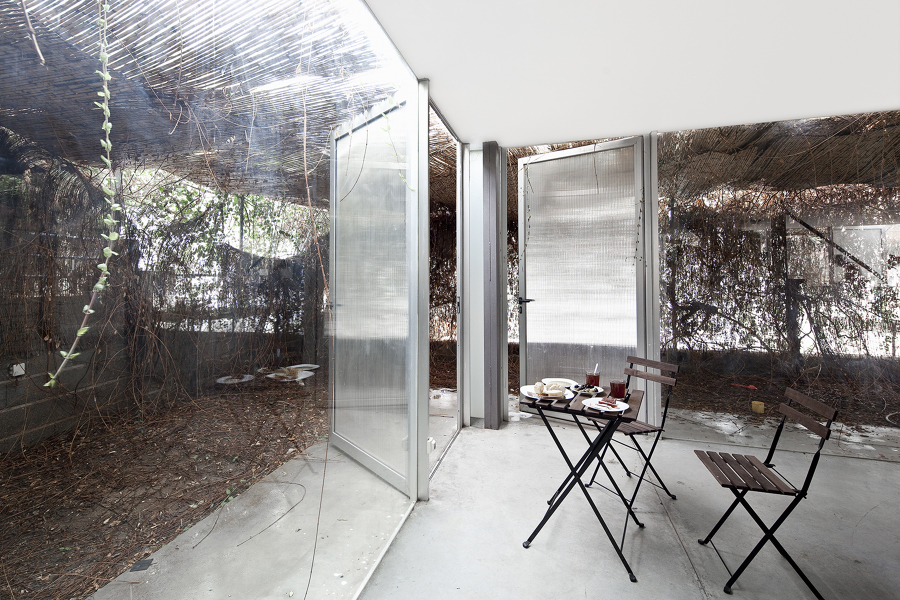 Planta baja; se puede abrir casi por completo