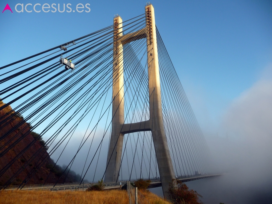Plataforma para puente atirantado