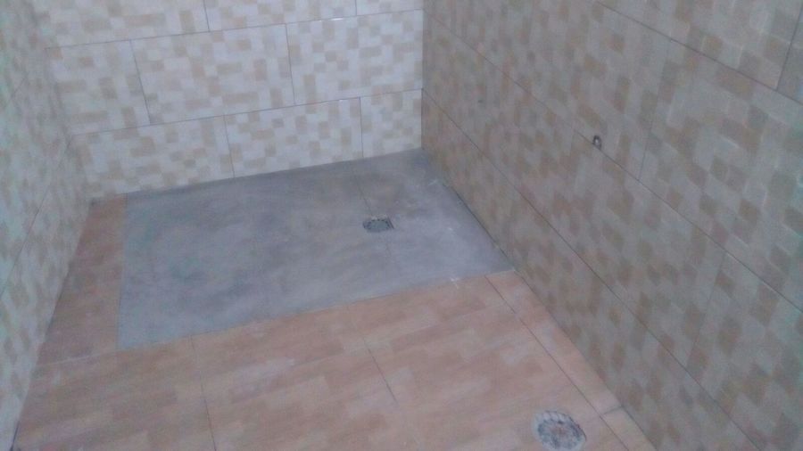 PLATO DE DUCHA DE MAMPOSTERÍA BAÑO PRINCIPAL