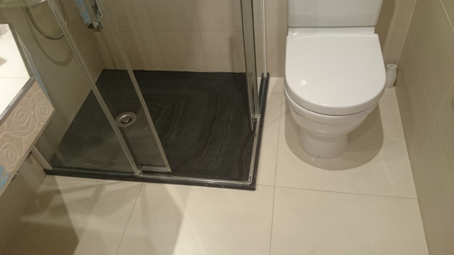 plato de ducha de piedra natural 