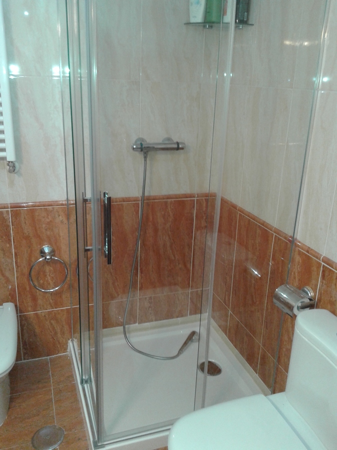 Plato y Mampara de ducha