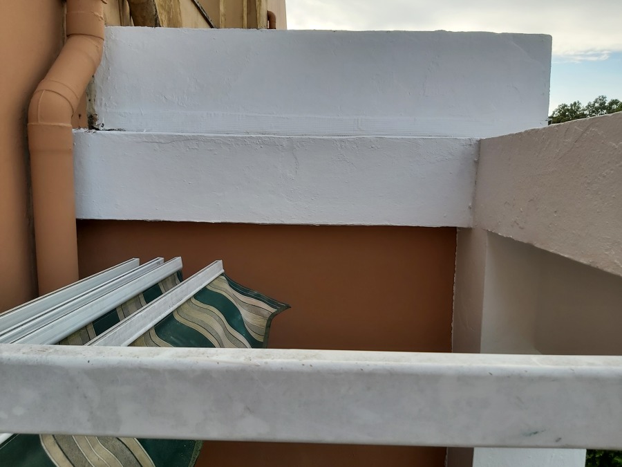 Pletinas altos de fachada