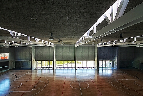 Interior desde balcón de acceso