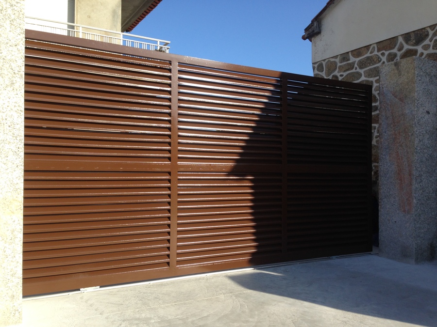 POTALES DE CORREDERA LACADOS