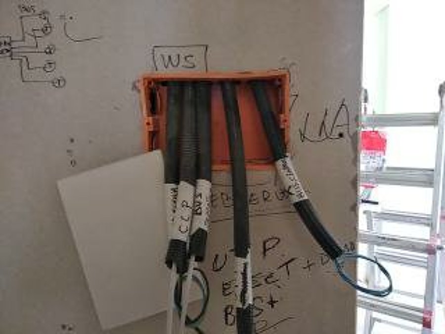 preinstal·lació del sistema domòtic