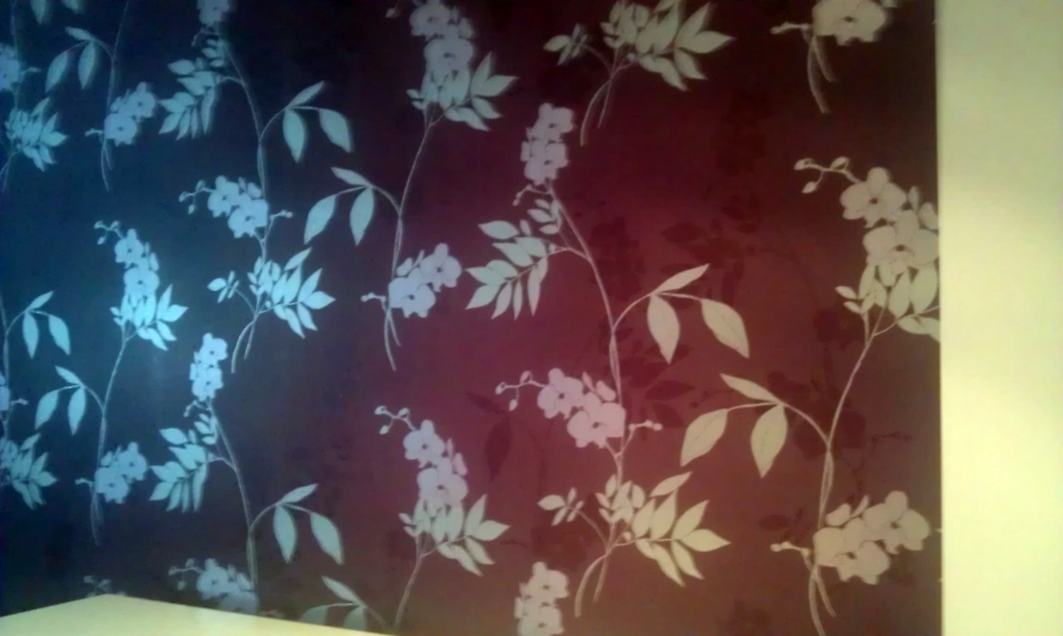 Preparacioón de pared y pegado de palpel decoración