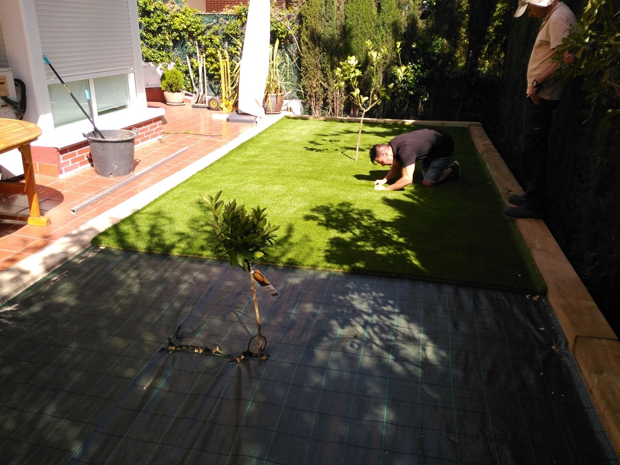 PRESENTACIÓN PREVIA DEL CÉSPED ARTIFICIAL.