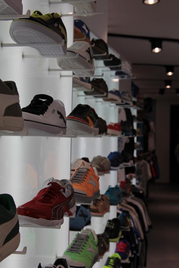 PRESSING BY DIAZ CANO