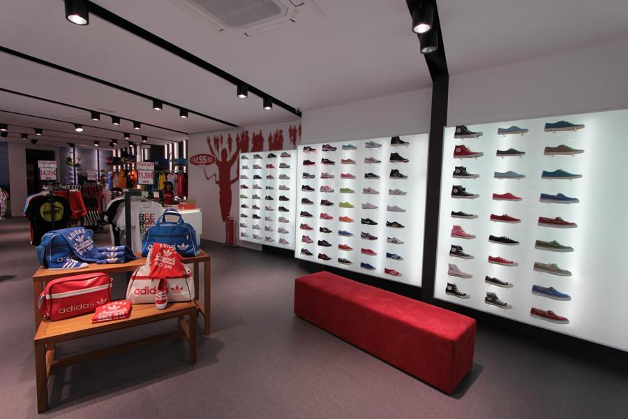 PRESSING BY DIAZ CANO