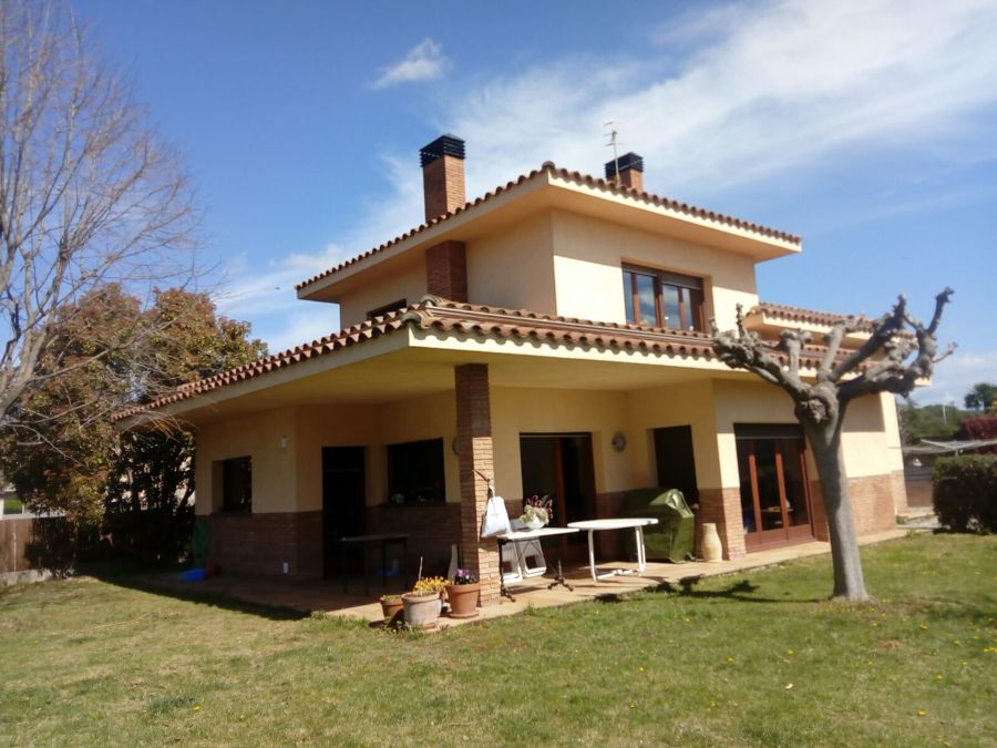 Primera mano de pintura