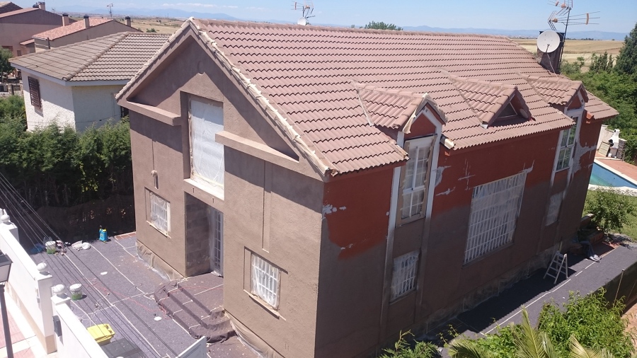 PRIMERA MANO EN CORCHO