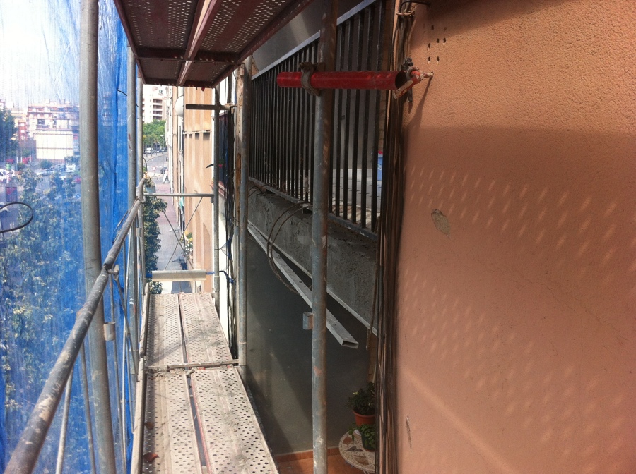 Proceso de reconstrucción de frente forjado