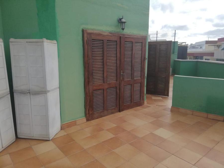 Proyecto barnizado mobiliario de madera