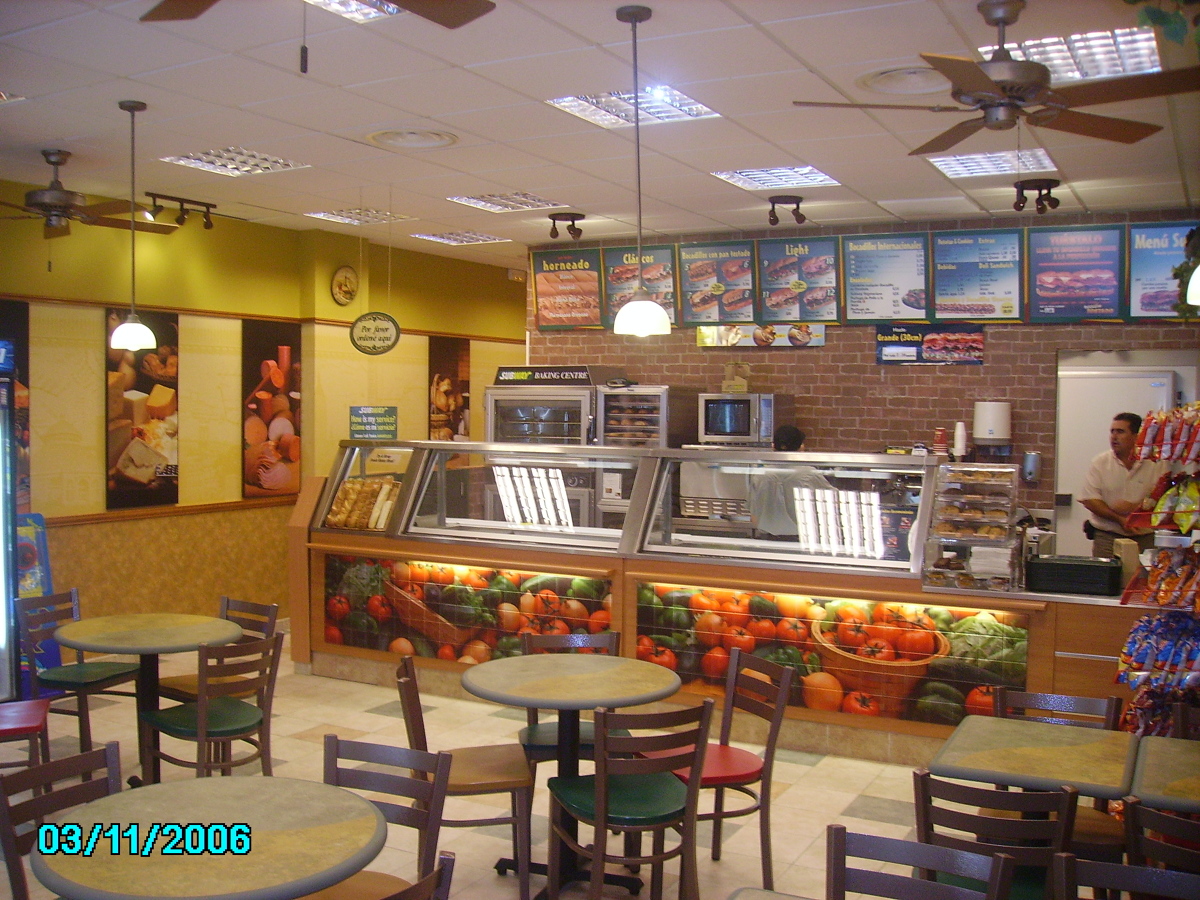 PROYECTO DE DISEÑO Y ACONDICIONAMIENTO DE LOCAL COMERCIAL PARA RESTAURANTE