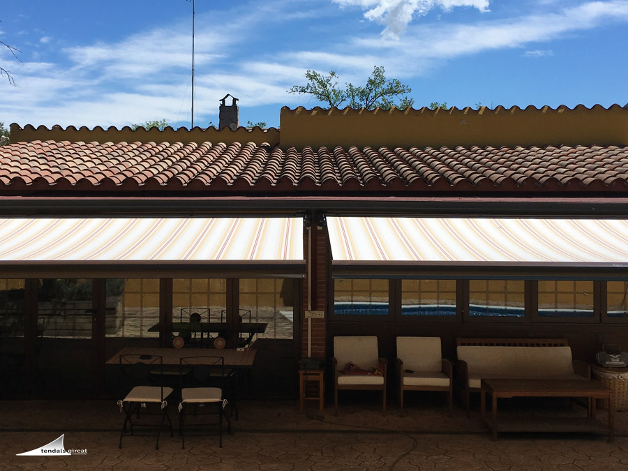 PROYECTO DE TOLDO COFRES A PÉRGOLA DE MADERA