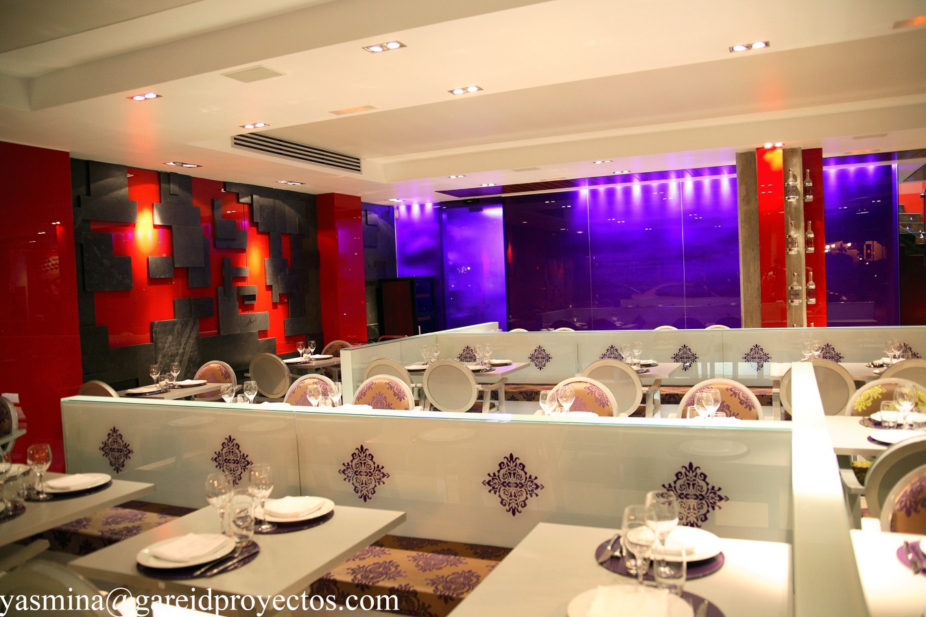 Proyecto y Dirección de Obra de reforma integral, actividad y diseño de muebles del restaurante “La Gran Muralla”, (Plaza Porta de la Mar), Valencia.
