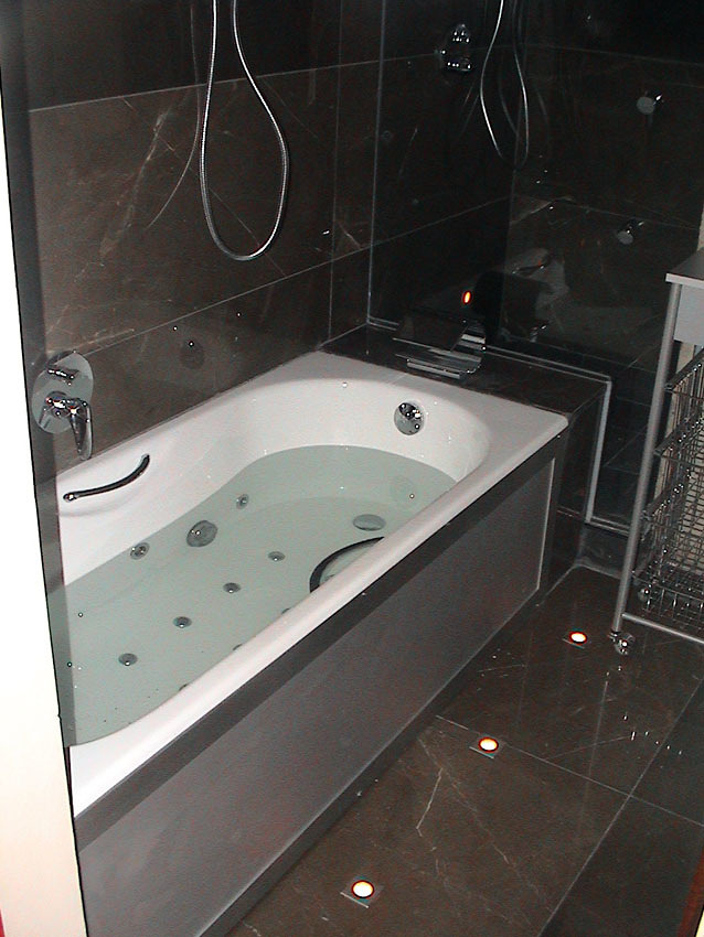 Proyecto y Dirección de Obra de reforma y decoración de vivienda en C/ Duque de Calabria, Valencia.