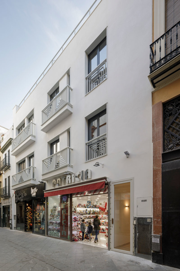 Puente y Pellón 9. Sevilla.