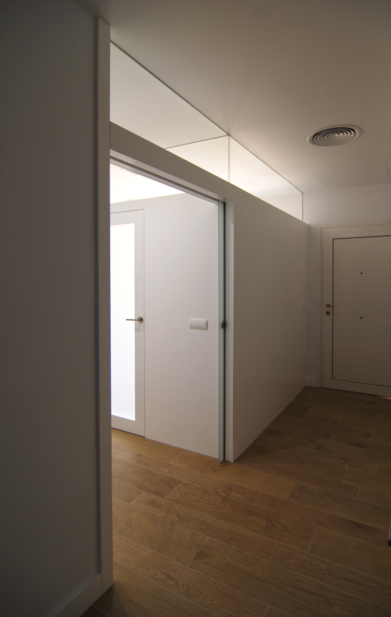 Puerta acceso vivienda y dormitorio