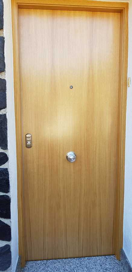 PUERTA BLINDADA EXTERIOR